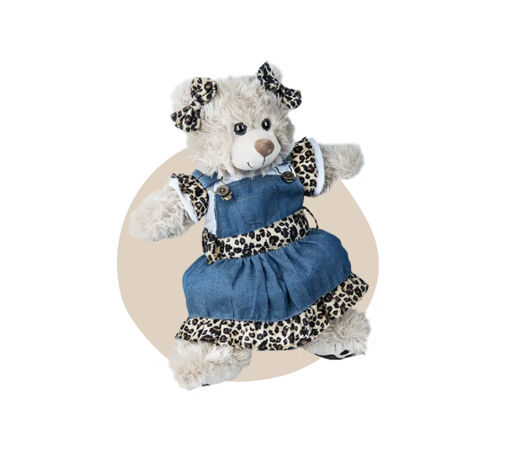 Jeans_Cheetah_Kleedje_strikjes_lichte_beer_knuffel_build_a_bear_teddybeer_maakeenbeer.webp